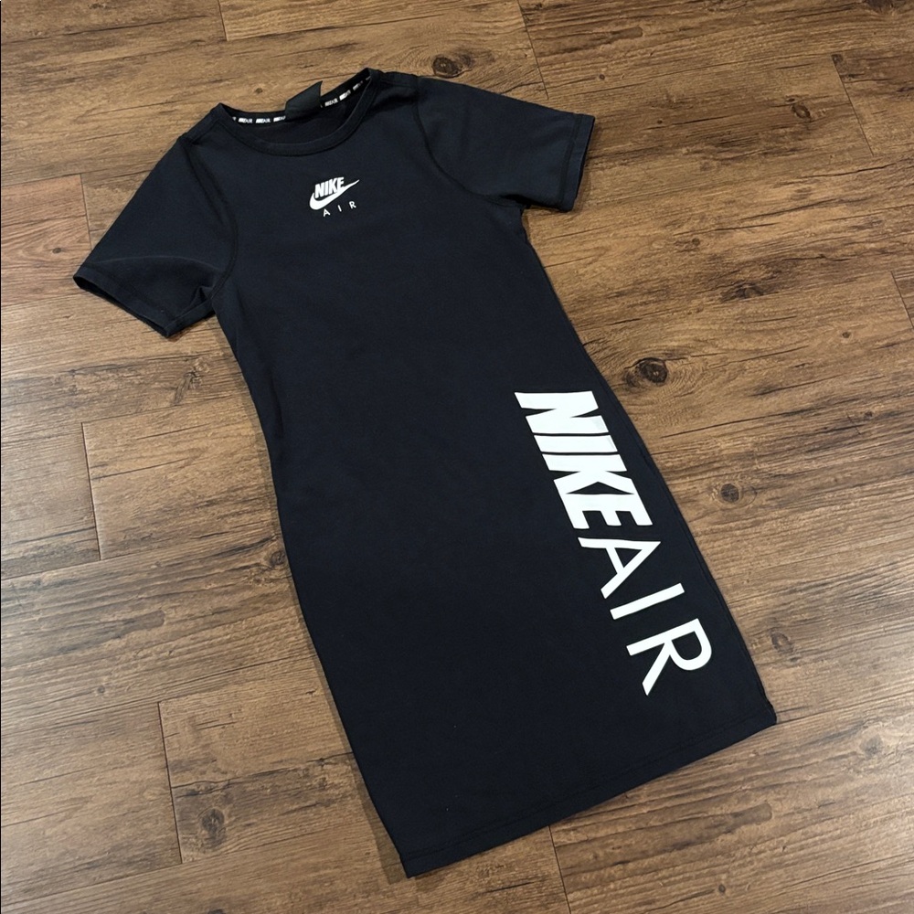 Sports dress